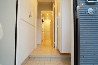 【玄関】 | ワールドプレイスＢ