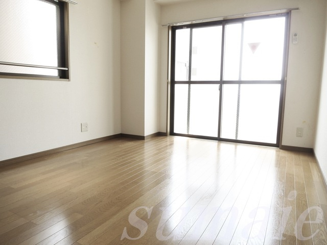 クレール西尾久の居間・リビング|綺麗なお部屋です☆