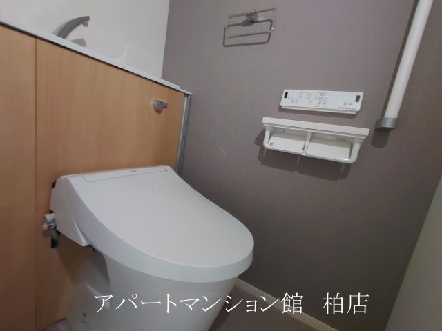 Ai-HightsⅡAのトイレ|同施工会社、同型タイプです