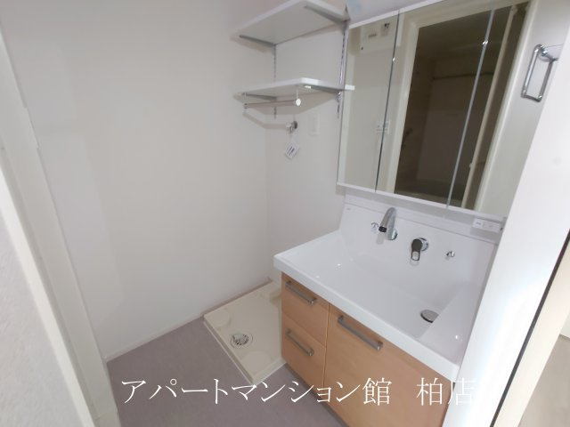 Ai-HightsⅡAの独立洗面台|同施工会社、同型タイプです