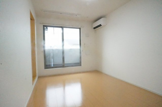 【居間・リビング】 | サンライズガーデン　Ｂ