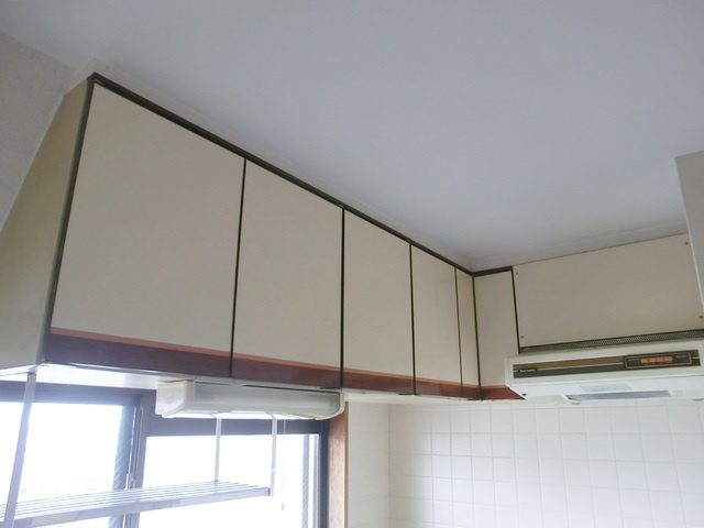 柴又ＳＴマンションの収納|キッチン上部の収納。