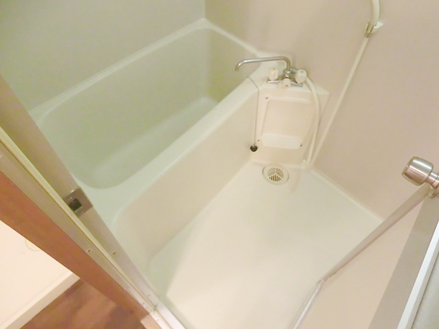 柴又ＳＴマンションの浴室|清潔感のあるバスルーム。