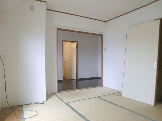 柴又ＳＴマンションの和室|落ち着きのある和室です。