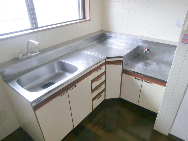 柴又ＳＴマンションのキッチン|お料理楽ちん♪Ｌ字キッチン。