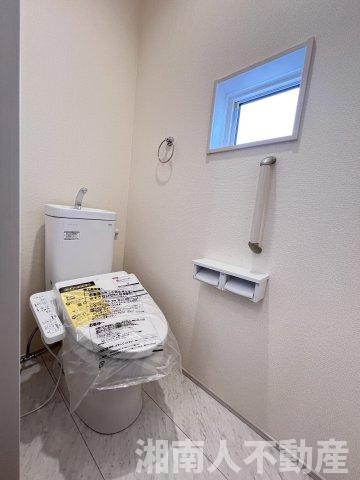 藤沢市本藤沢2丁目６０１９－６８新築戸建てのトイレ|ゆったりとした空間のトイレです