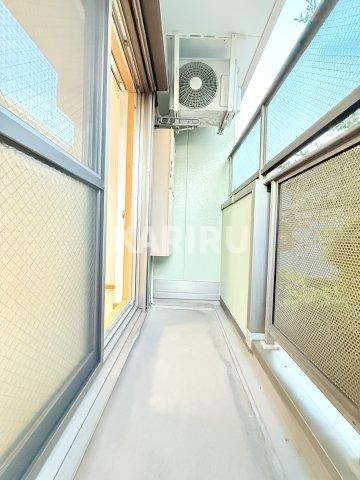 アダージェ小路のバルコニー