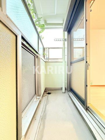 アダージェ小路のバルコニー