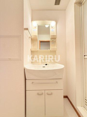 アダージェ小路の洗面所