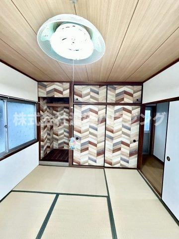 中野１丁目貸家の収納