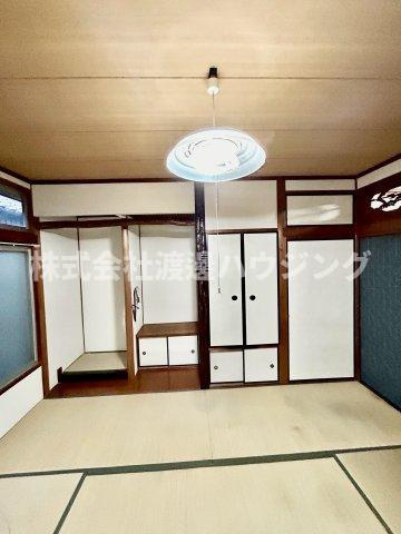 中野１丁目貸家の収納