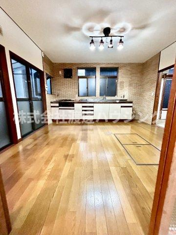 中野１丁目貸家の居間・リビング