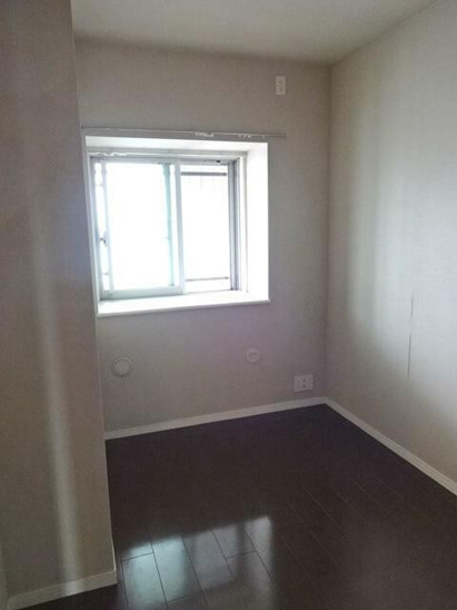 【寝室】ザ・ミレナリータワーズ 