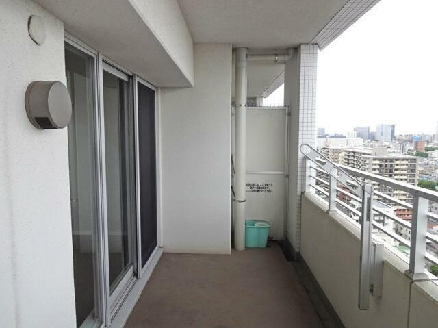 【バルコニー】ザ・ミレナリータワーズ 