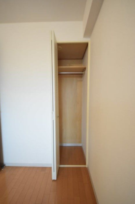 ＬＡＮＡＩ　ＧＡＲＤＥＮ　ＳＨＩＮＹＵＲＩ　ＥＡＳＴの収納|※他部屋参考写真