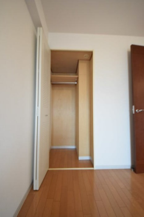 ＬＡＮＡＩ　ＧＡＲＤＥＮ　ＳＨＩＮＹＵＲＩ　ＥＡＳＴの収納|※他部屋参考写真