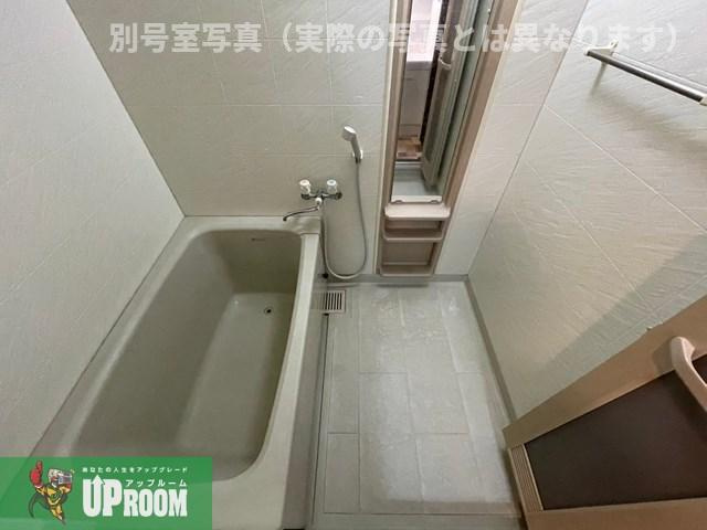 梓マンションの浴室