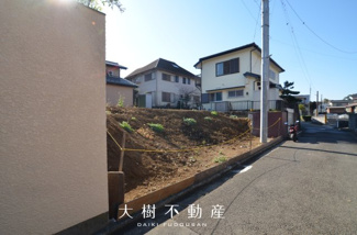 【前面道路含む現地写真】