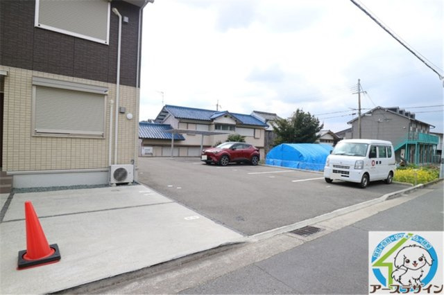 モンボヌールの駐車場|パース写真