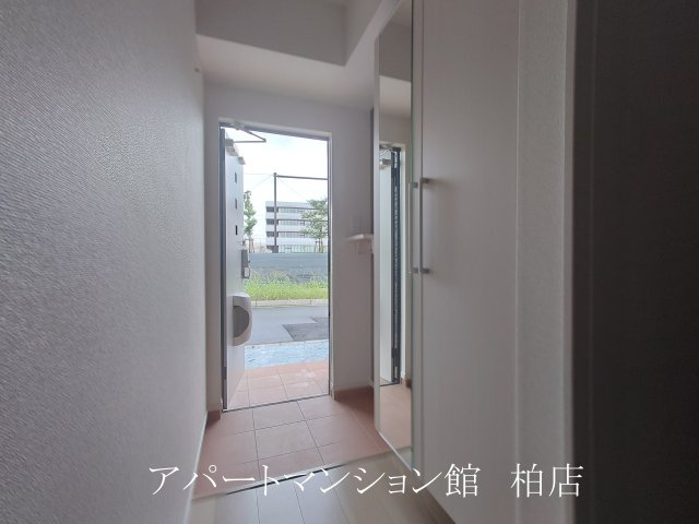 Ai-HightsⅡBの玄関|同施工会社、同型タイプです