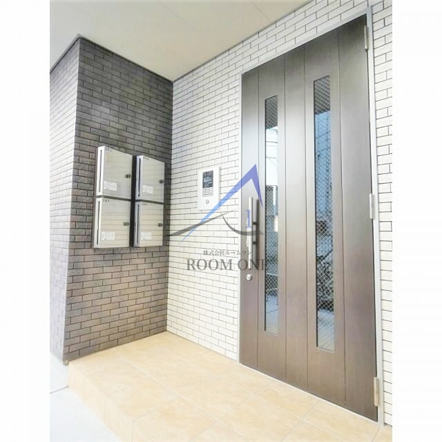 メゾン・シャルマンのエントランス|エントランスです。