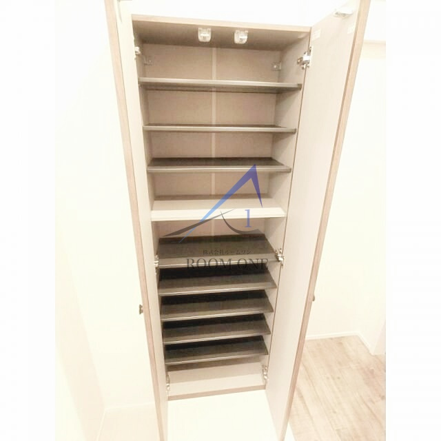 メゾン・シャルマンのその他