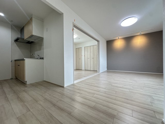 フジパレス遠里小野ウエストの洋室