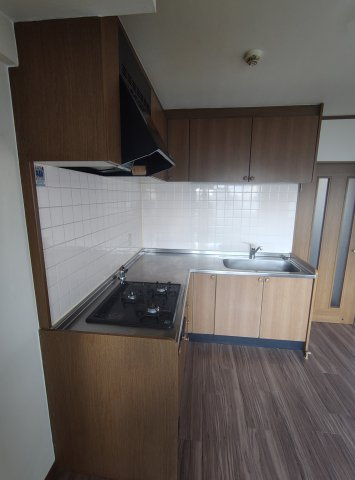 ローレル三宮のキッチン