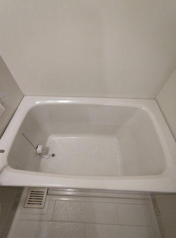 ローレル三宮の浴室