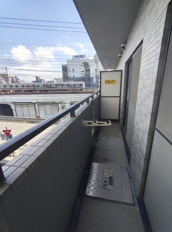 ローレル三宮のバルコニー