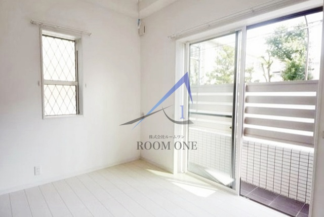 ヴェリーヌ住吉の居間・リビング|洋室のお部屋です。