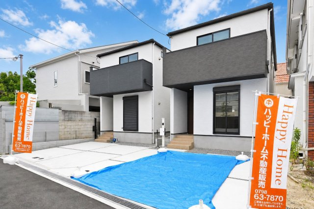 テラシエ塚口町6丁目新築一戸建て│4LDK+並列駐車2台可(車種制限有)