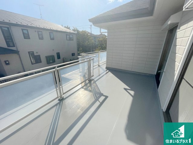 神戸市西区桜が丘東町　中古一戸建てのバルコニー|日当たりのよいバルコニー！お部屋が開放的に！