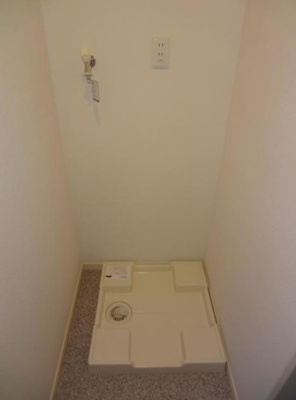 【設備】 | サウスゲート金子 | 室内洗濯機置き場