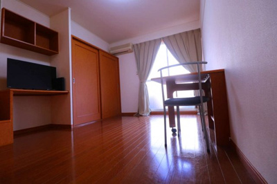 【居間・リビング】 | レオパレスラフレシール