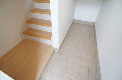 【玄関】 | ルミエールＡ