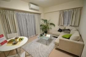 【居間・リビング】 | リヴェール三軒茶屋 | こちらの居間で趣味の時間をお楽しみください