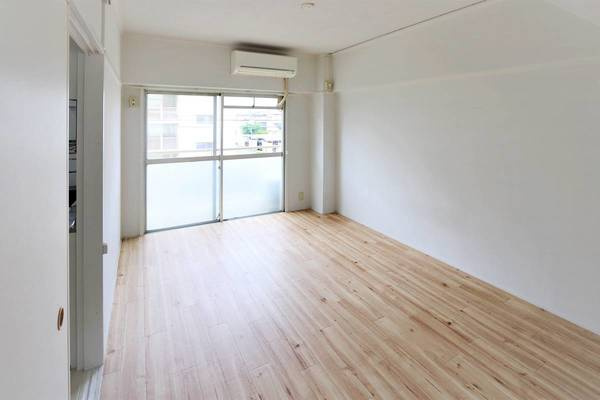 ビレッジハウス姪浜3号棟の居間・リビング|ビレッジハウスの同一物件・同一タイプの間取りの写真です