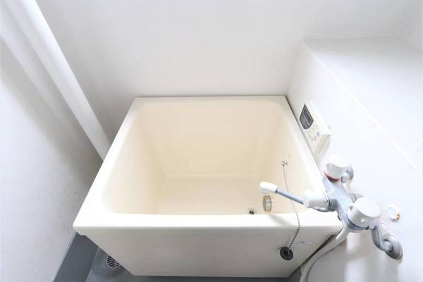 ビレッジハウス姪浜3号棟の浴室|ビレッジハウスの同一物件・同一タイプの間取りの写真です