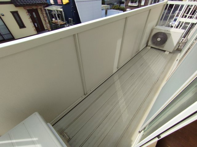 サープラスグレイスⅢのバルコニー