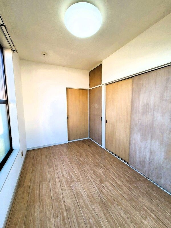 市川コーポ２のその他