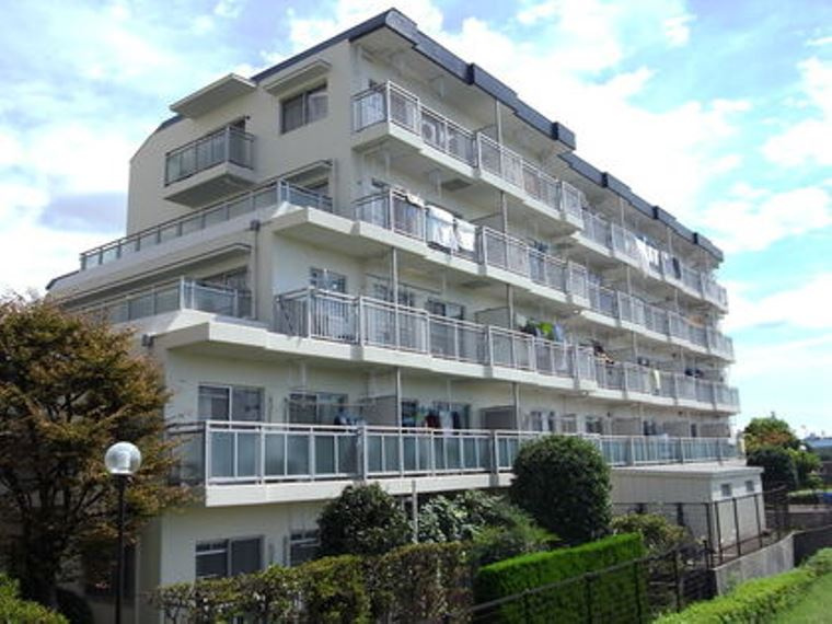 ルネ立石の外観