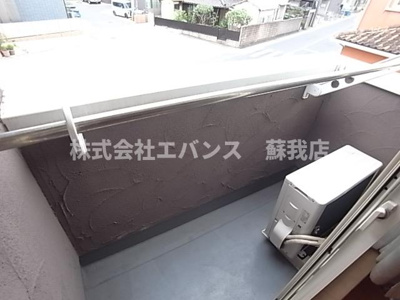 【バルコニー】 | トリニティー | バルコニー付きです
