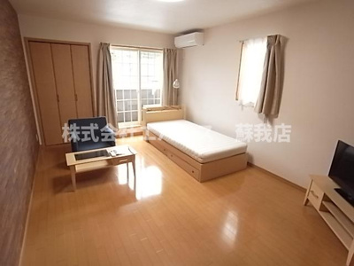 【居間・リビング】 | トリニティー | ゆったりとした居間です