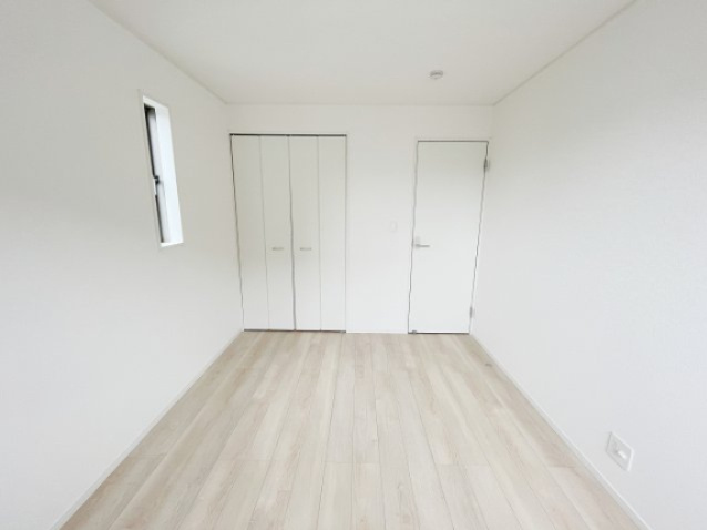 新築戸建・新築建売　会津若松市柳原町2丁目【耐震+制震】城西小・若松四中の洋室|全室2面採光で日中いつでも明るい空間！