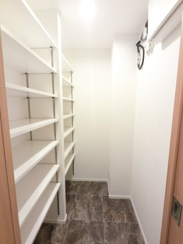 【玄関】 | レーベン検見川浜グランバルディ