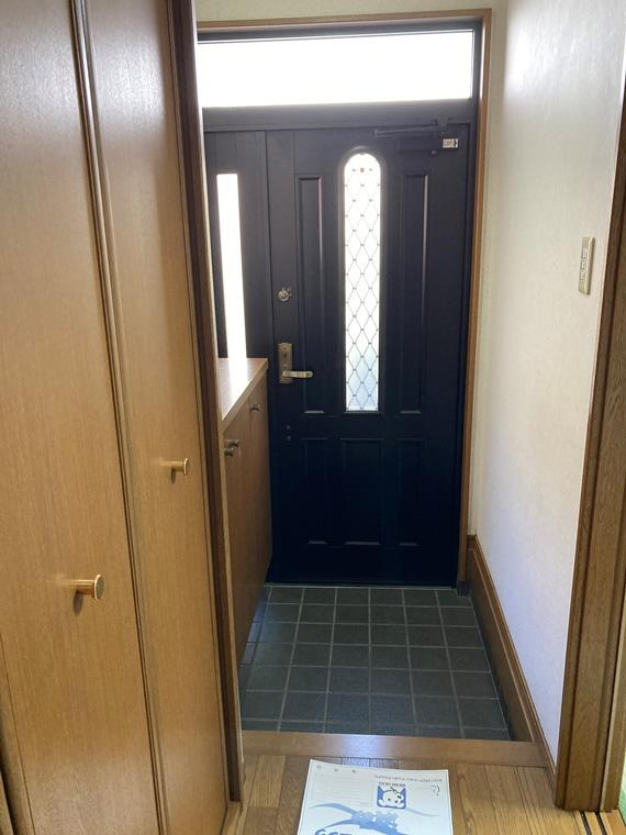 今宿南町戸建の玄関