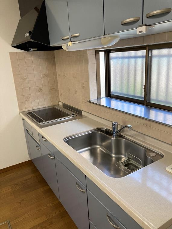 今宿南町戸建のキッチン