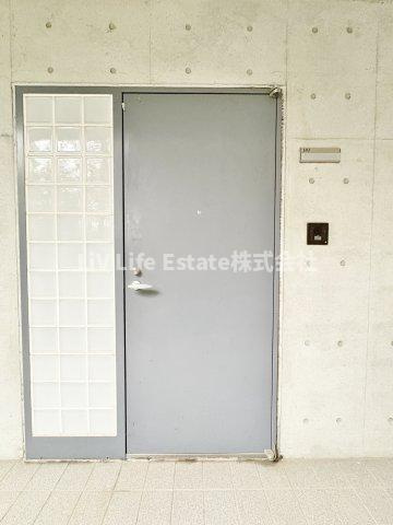 Ｔ－アプローズの玄関