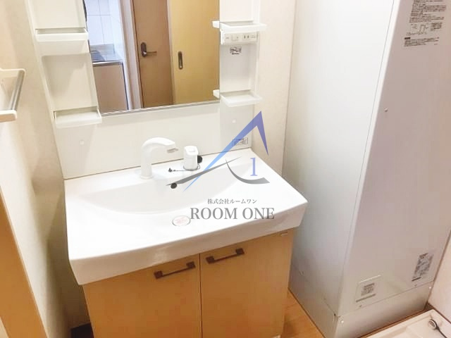 フィールドヴィレッジ元住吉の洗面所|独立洗面台です。